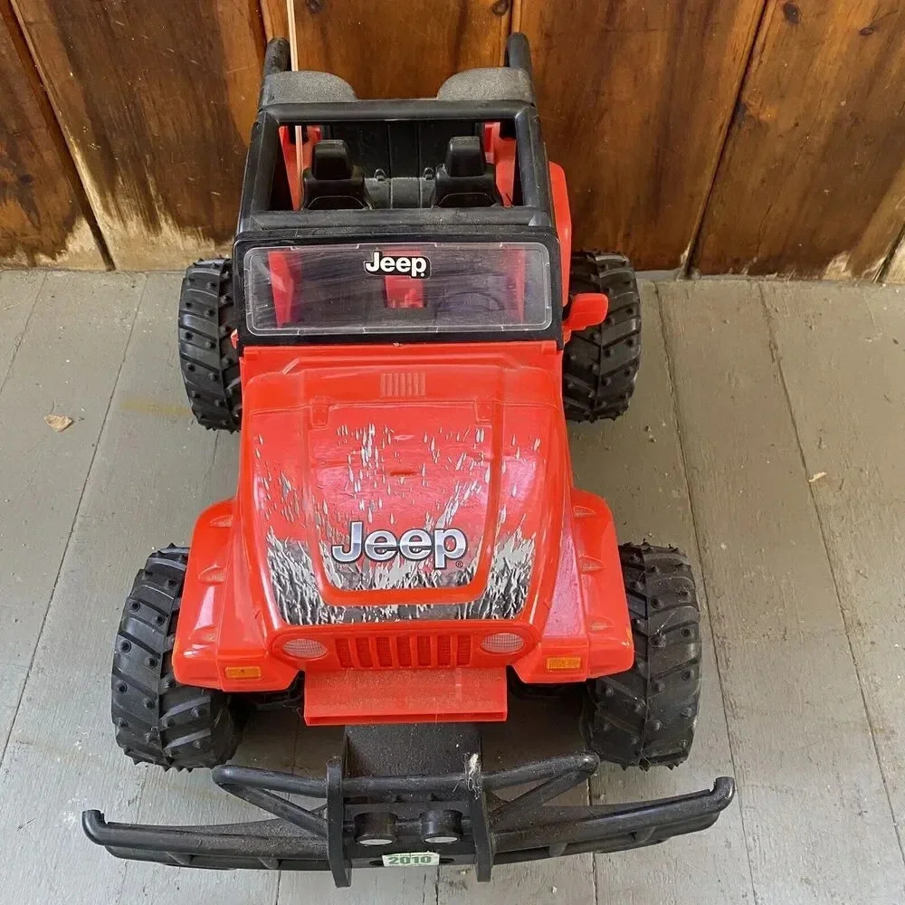 Y2K 2010 Jeep Rubicon Remote & Charger Toy Car For Kid & Adult Fun Outdoorsy - Picture 8 of 13